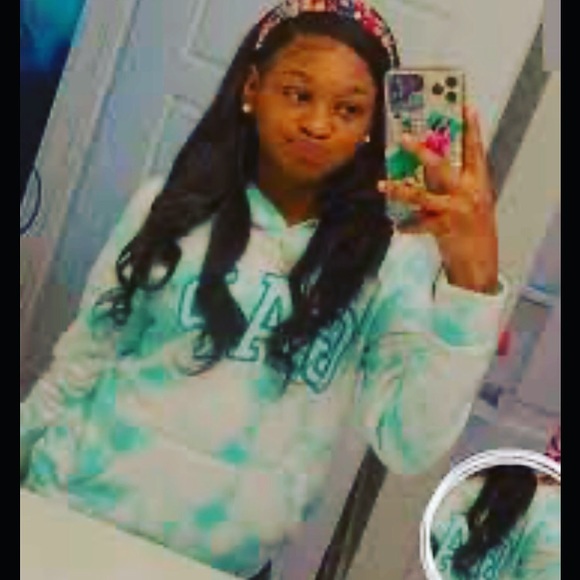 Meet your Posher, Janasia - Picture 1 of 1